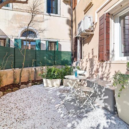 Garden Mini Flat Specola Apartment ปาโดวา ภายนอก รูปภาพ